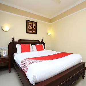 Hotel Oyo 2240 Krishna Regency, Guruvayur
